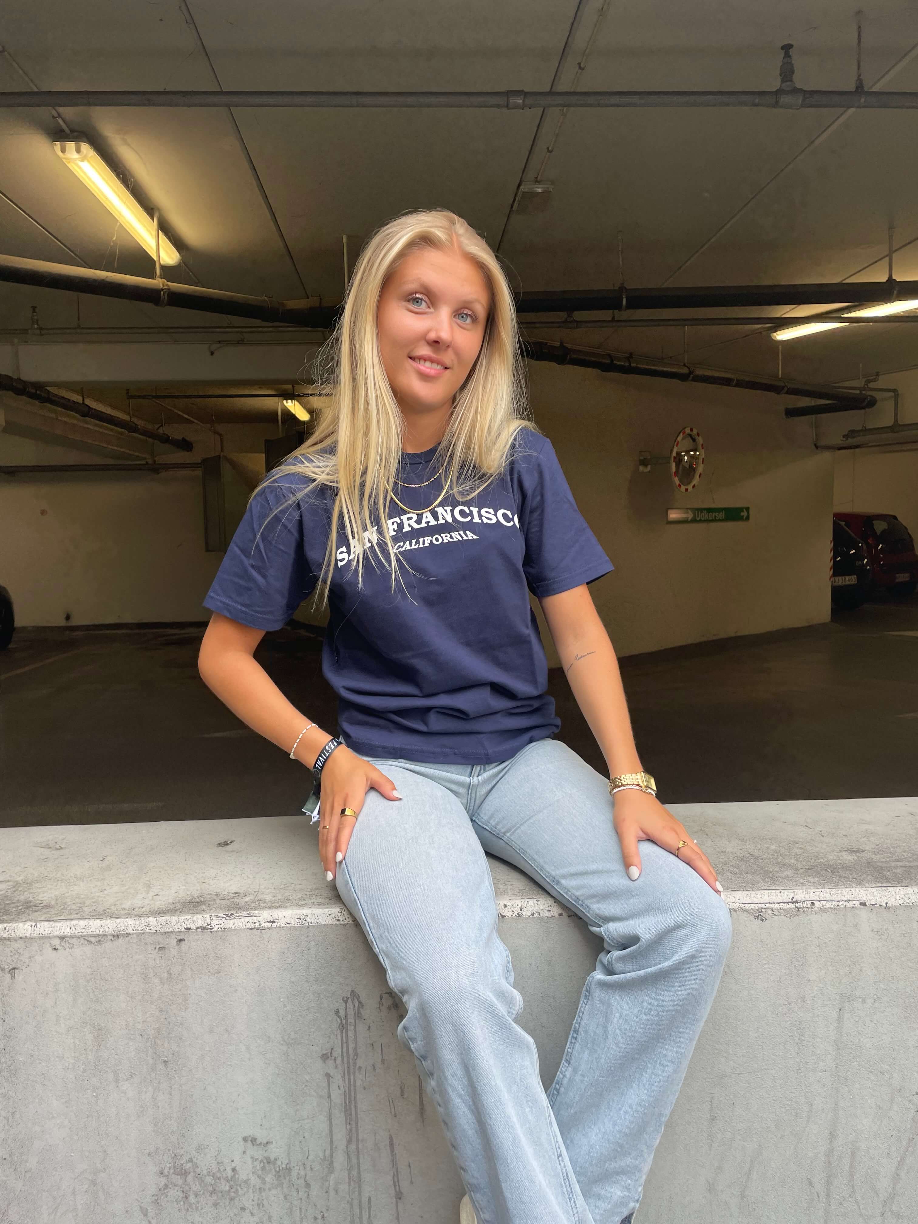 San Francisco - Navy T-Shirt