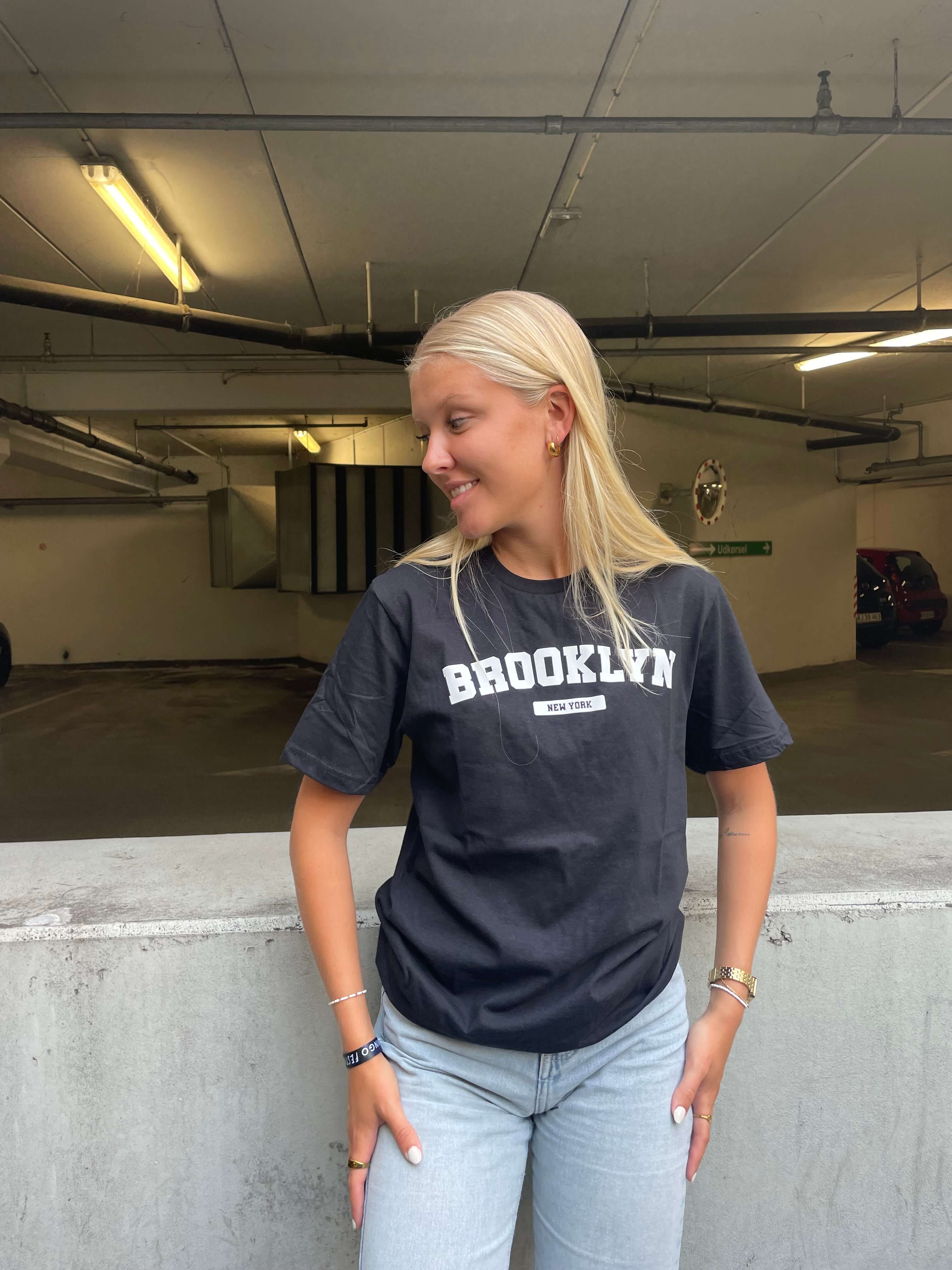 Brooklyn - Sort T-Shirt