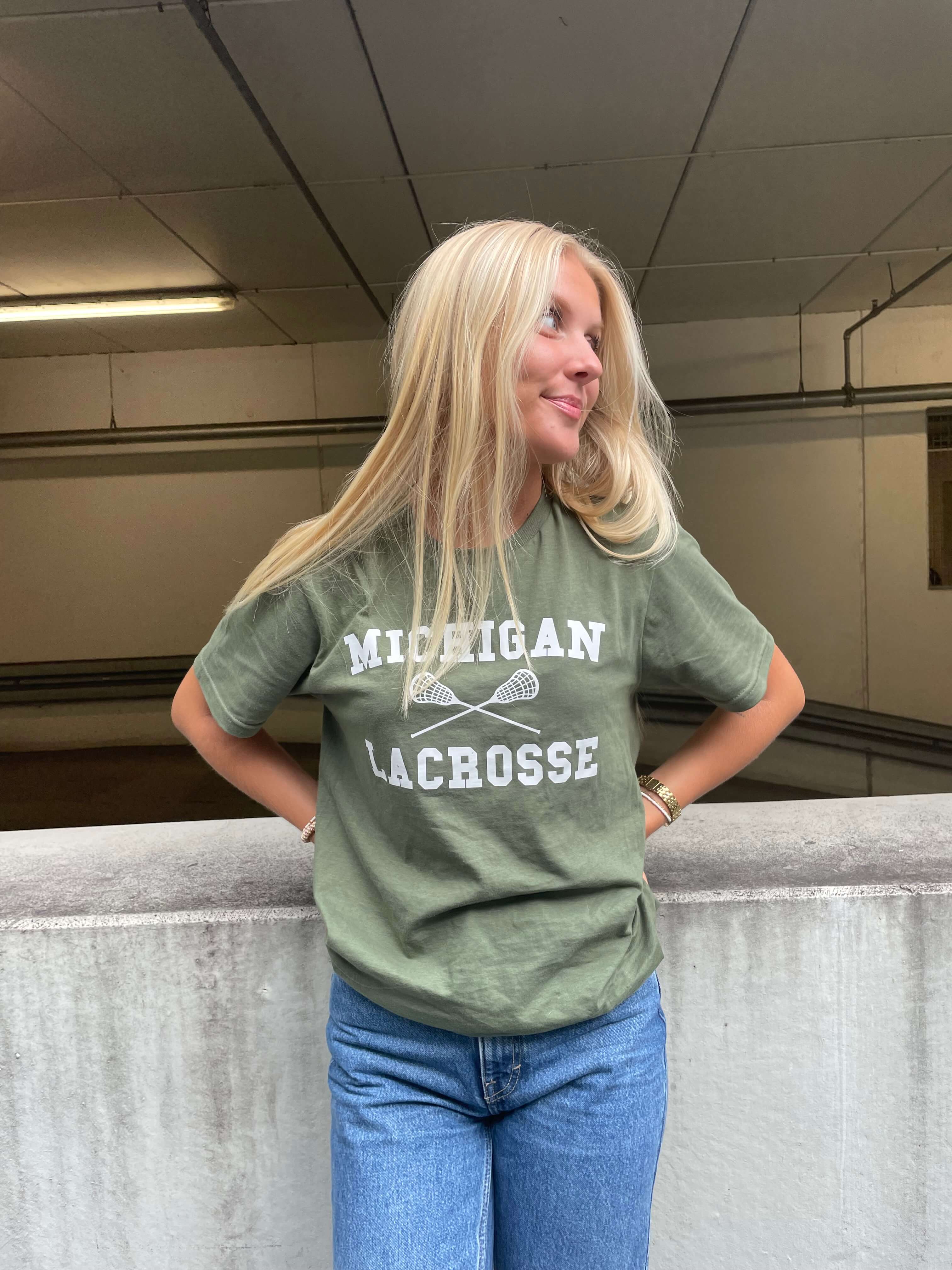 Michigan Lacrosse - Oliven T-Shirt