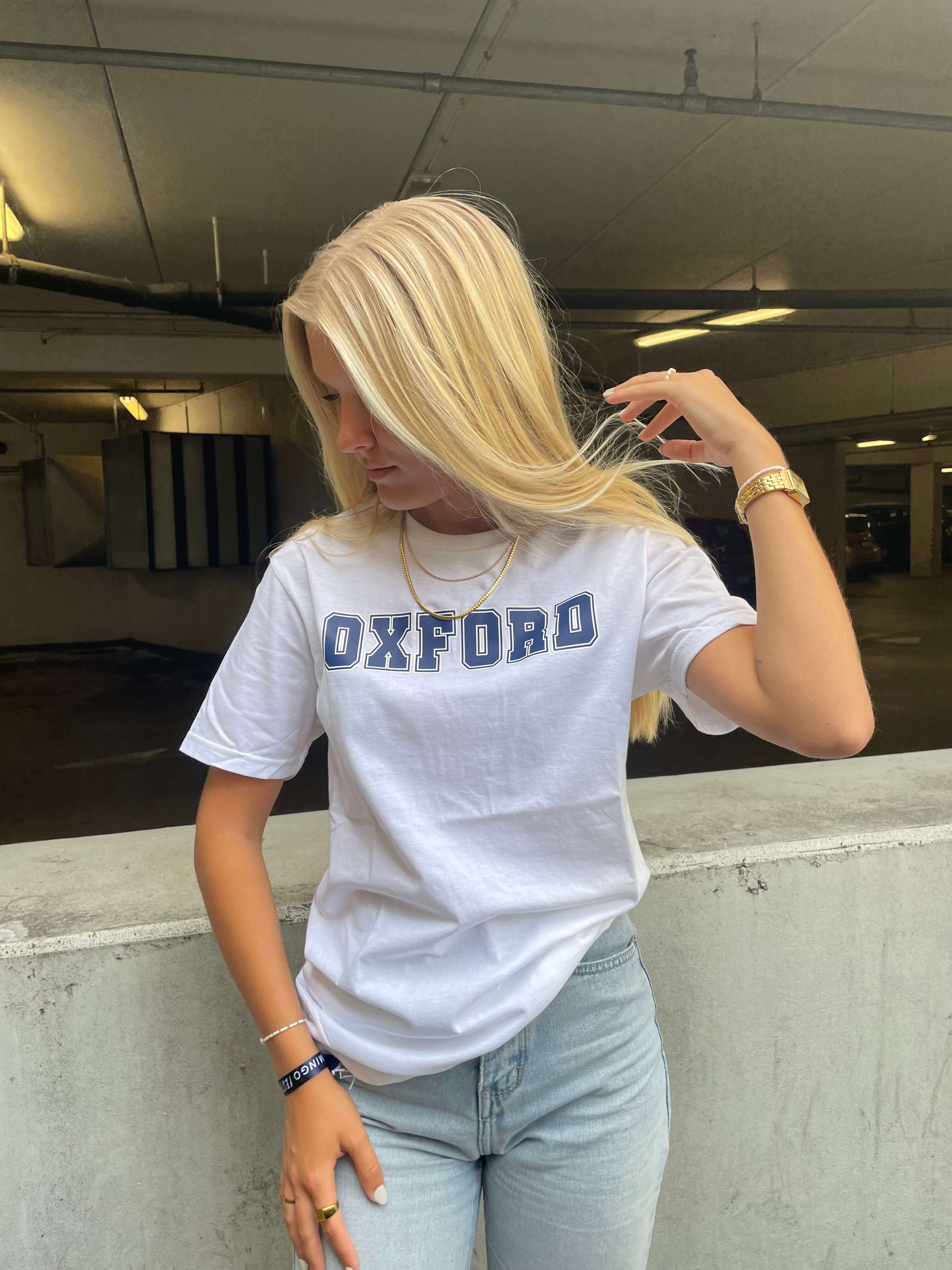 Aftale vægt uregelmæssig Oxford - Hvid T-Shirt