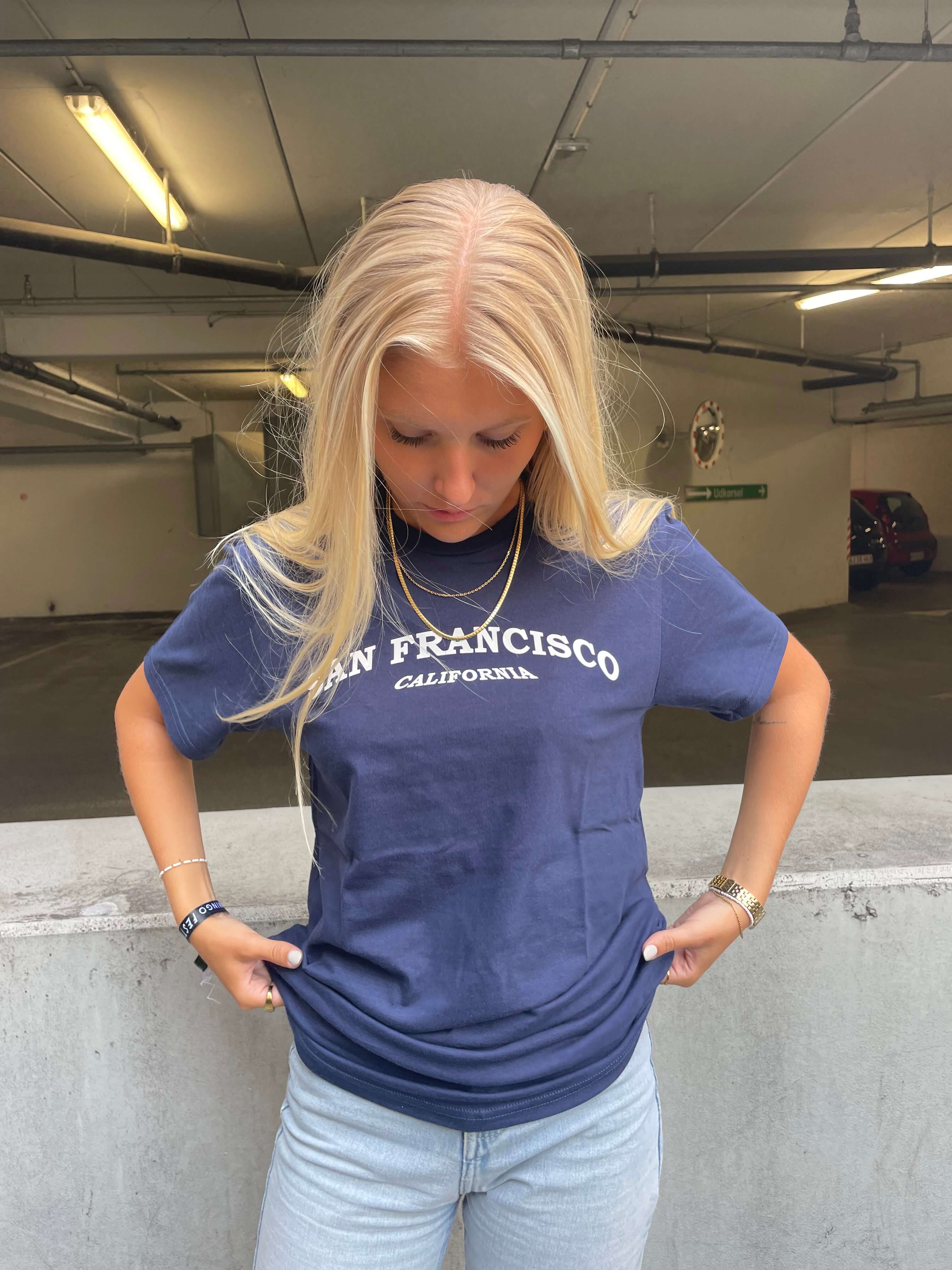 San Francisco - Navy T-Shirt