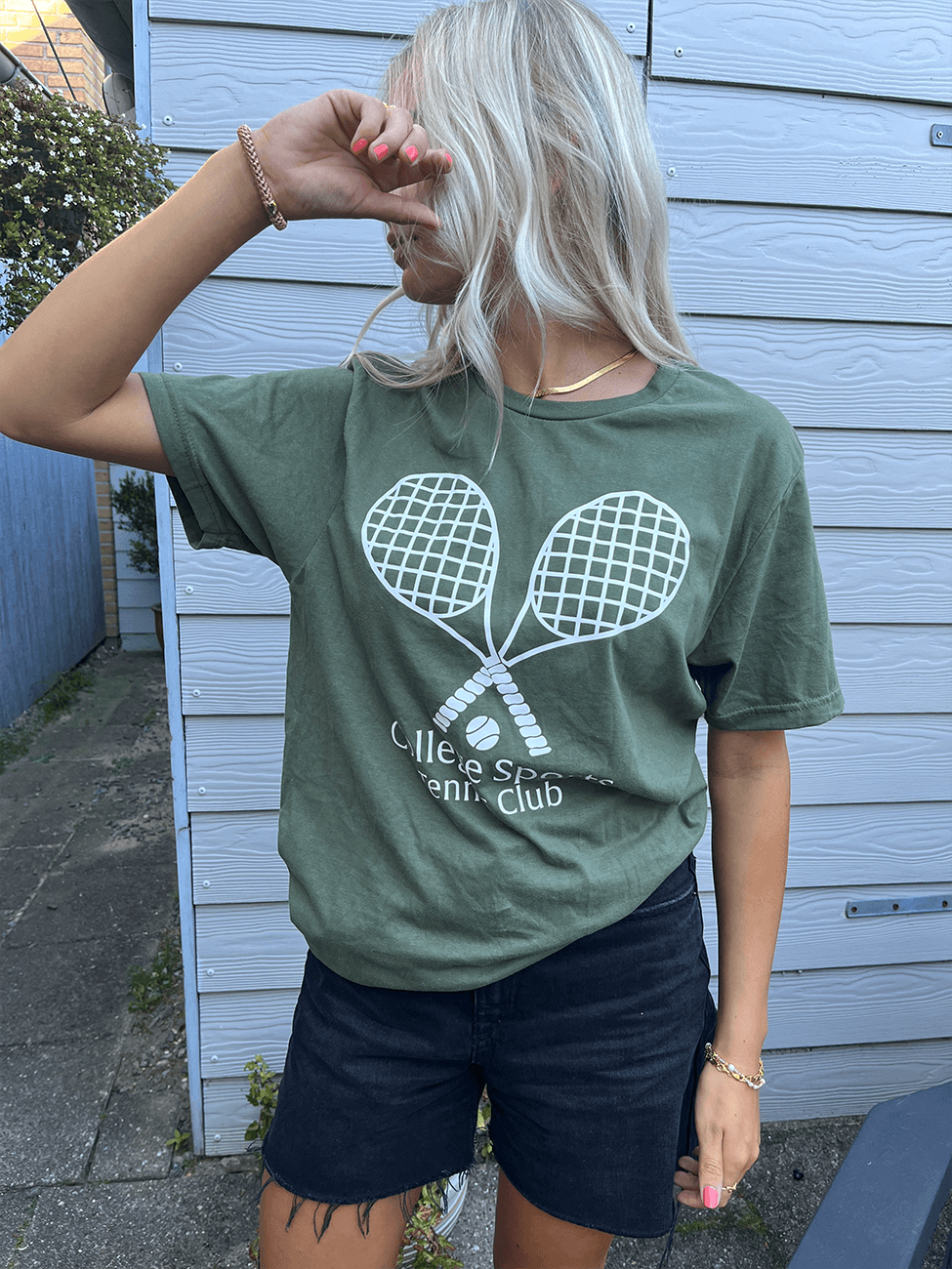 Tennis Club - Oliven T-Shirt