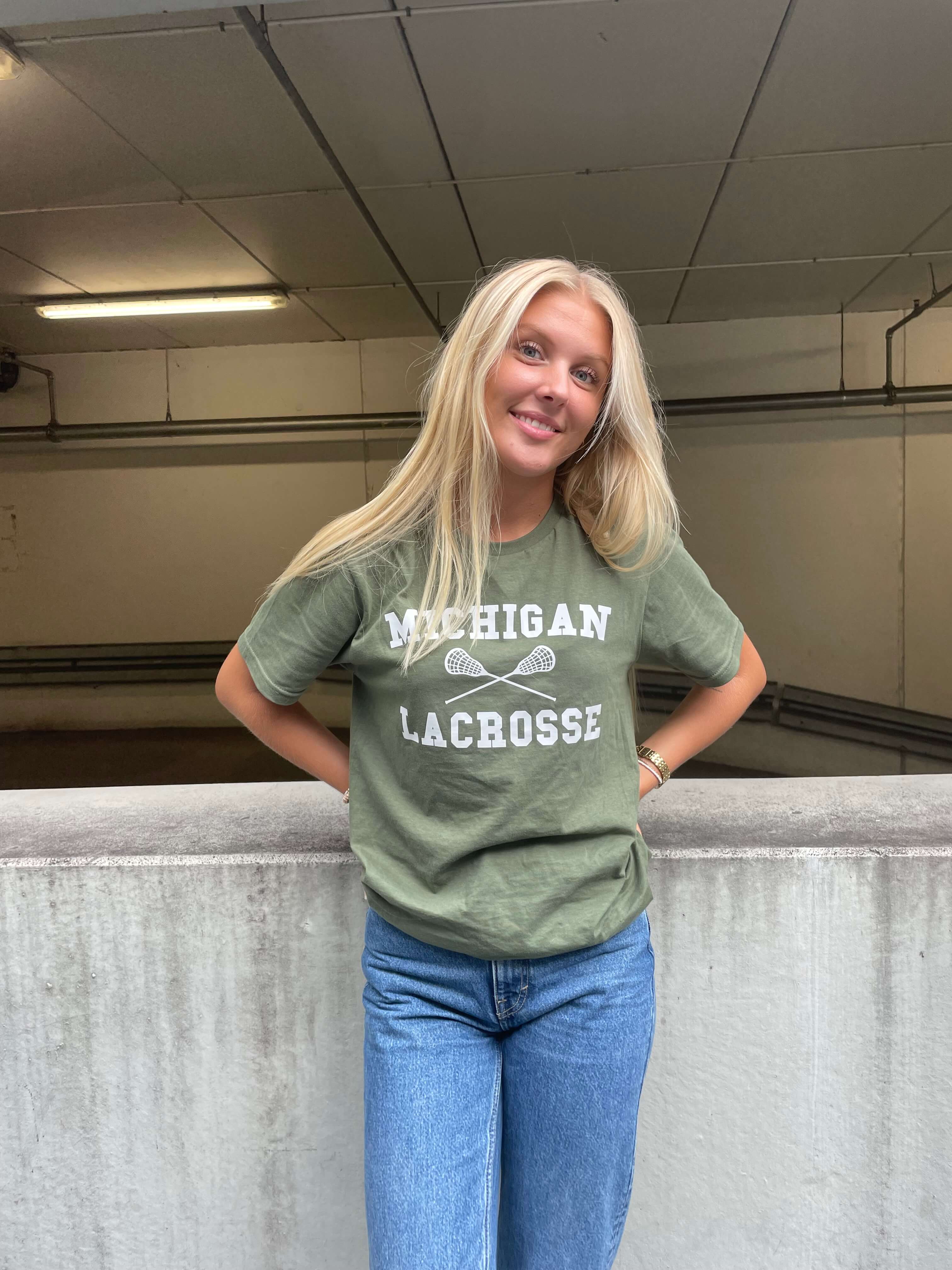 Michigan Lacrosse - Oliven T-Shirt